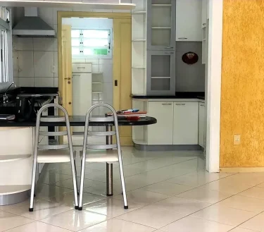 Casa de Condomínio com 3 Quartos à venda, 148m²