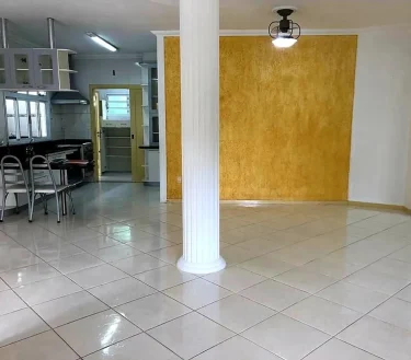 Casa de Condomínio com 3 Quartos à venda, 148m²