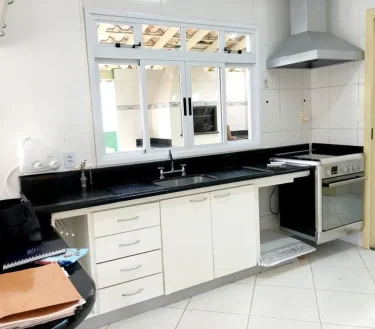 Casa de Condomínio com 3 Quartos à venda, 148m²