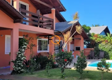 Casa com 5 Quartos à venda, 200m² - Ingleses do Rio Vermelho