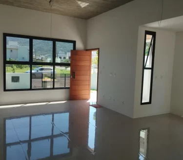 sj-casa-de-condominio-com-3q-2